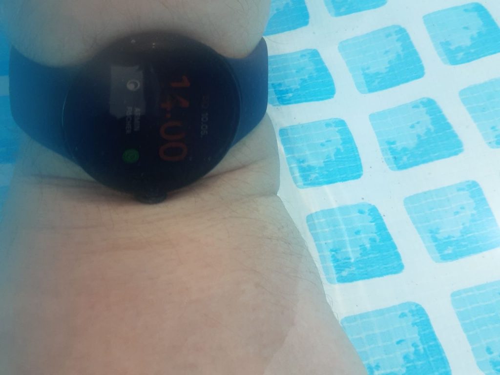 Google Watch 2 unter Wasser.