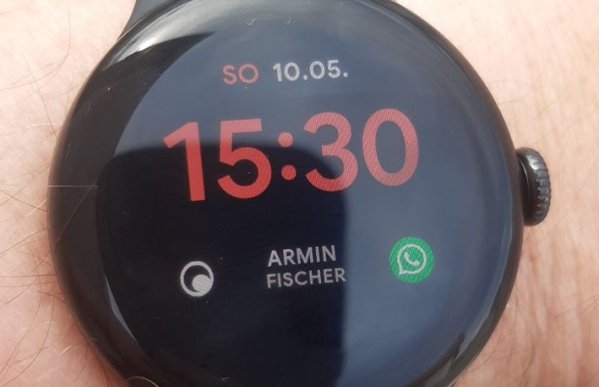 Armin Fischer Google Watch 2 am Arm .