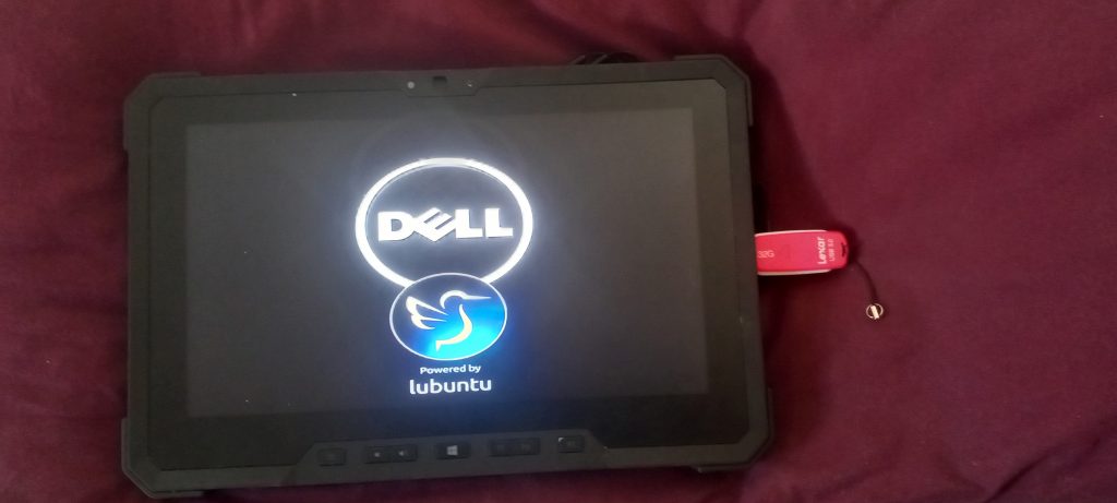lubuntu 26.04 boot . DELL Latitude 12 Rugged Tablet 7202